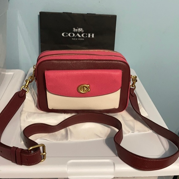 Coach Handbags - Coach Cassie color block pebble leather Camera baga